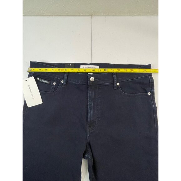 Calvin Klein NWT Men's Classic 5-Pocket Stretch Straight Fit W38xL29 Denim Jean - Picture 13 of 16